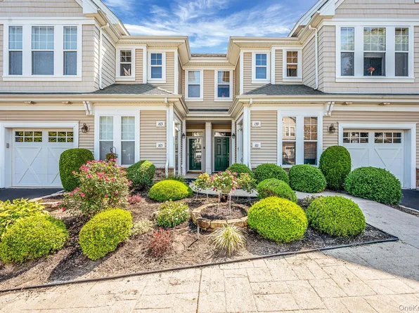 159 Symphony Drive, Lake Grove, NY 11755