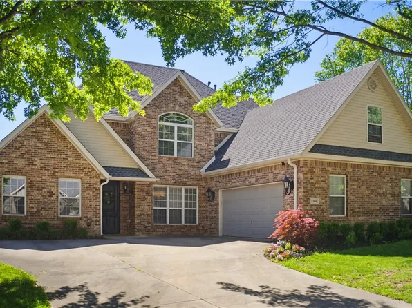 2394 N Water Oak Dr, Fayetteville, AR 72704