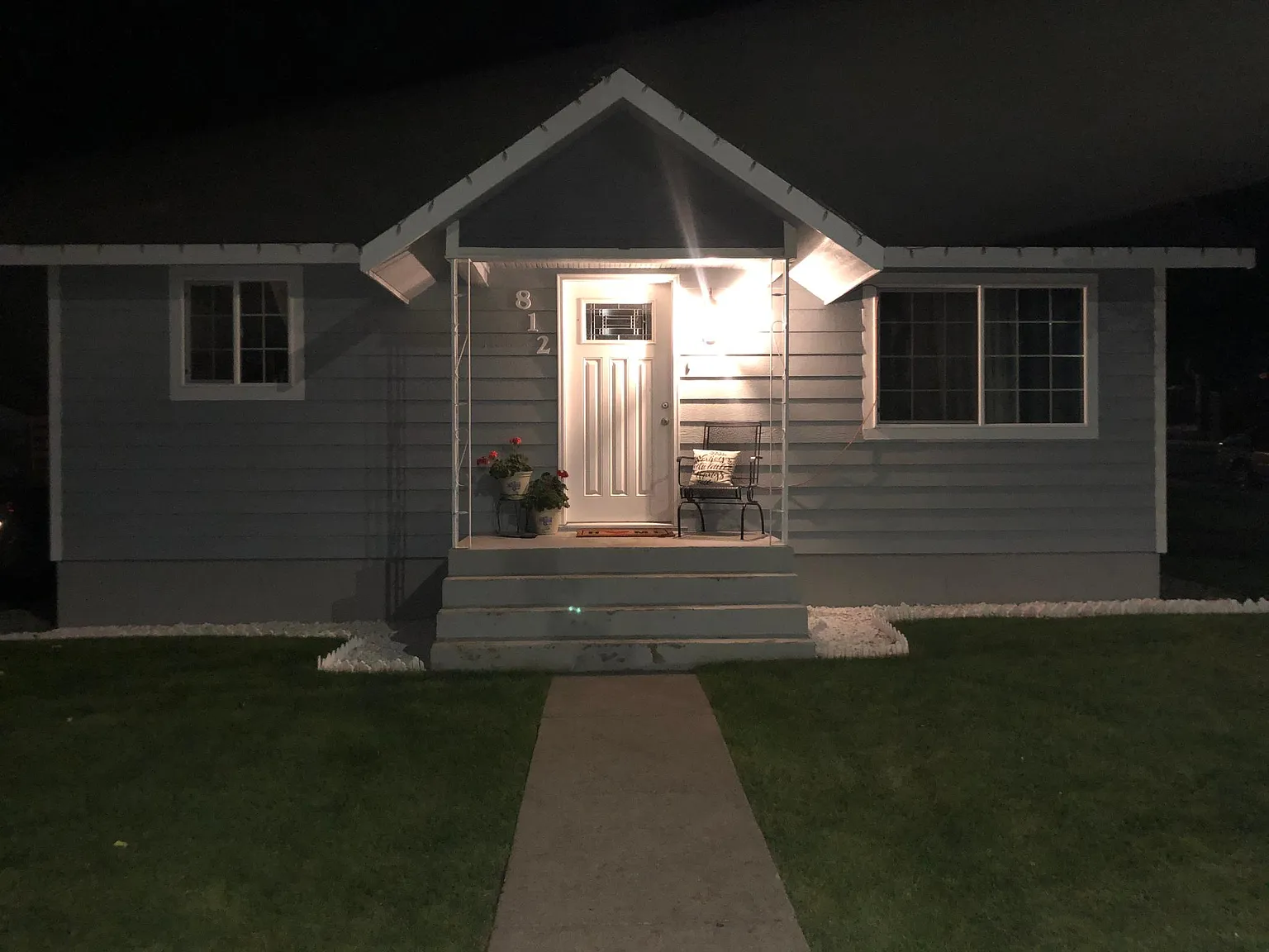 812 W 4th St photo 1