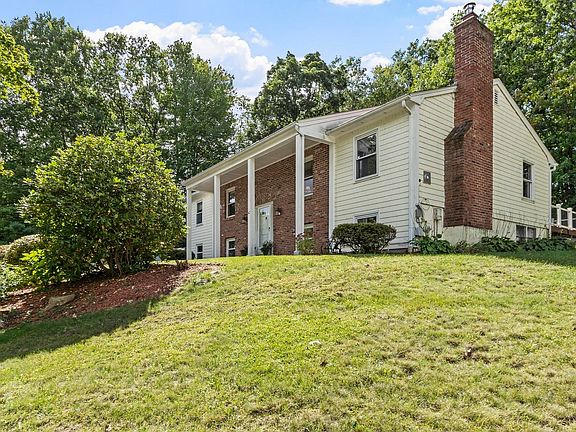 4th image of 43 Windy Ridge Rd