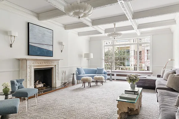 Sold by OFFICIAL | media 1