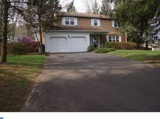 198 Jenkins Ave, Colmar, PA 18915