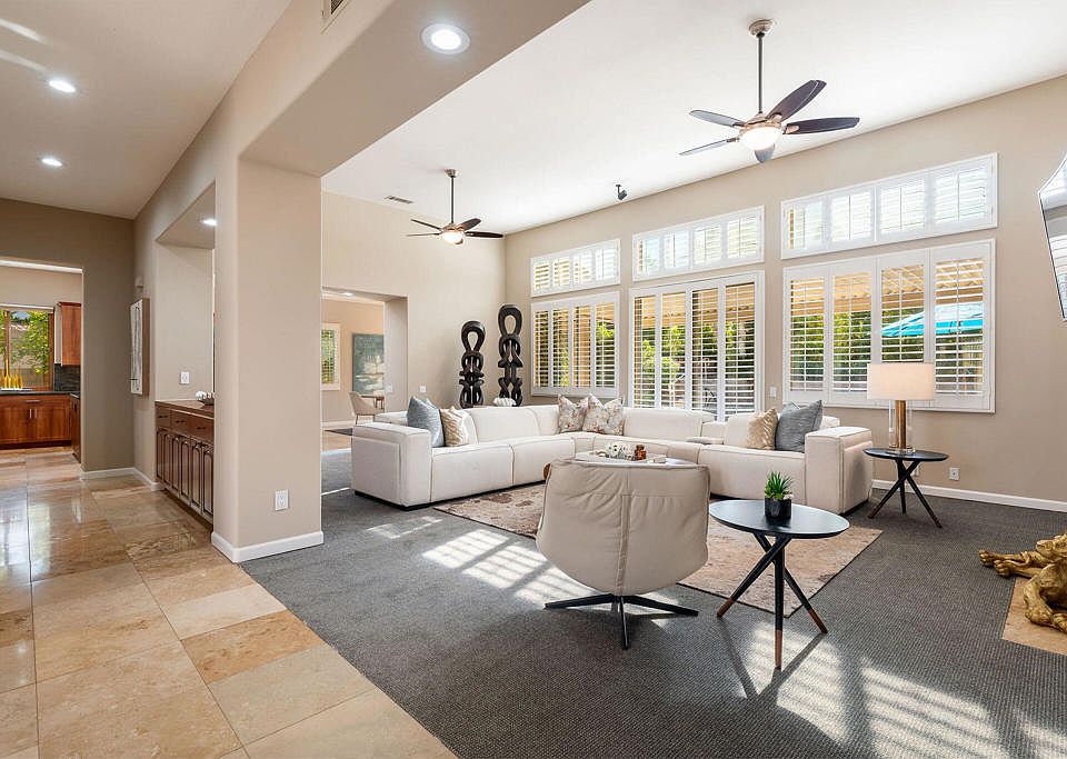 1st image of 135 Vista Valle