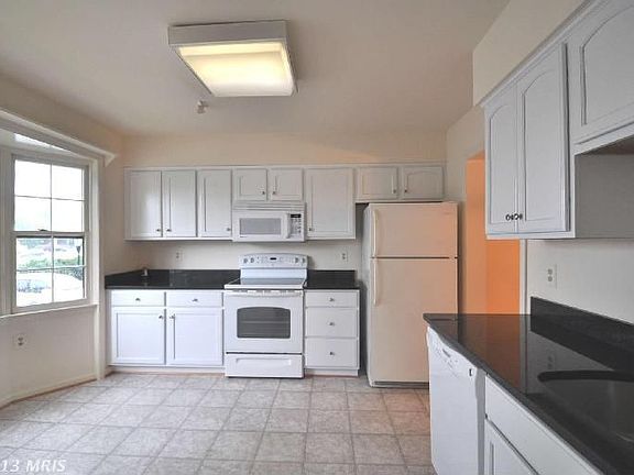 2nd image of 5816 Apsley House Ct