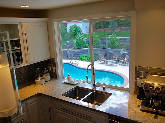 5th image of 259 Adair Dr