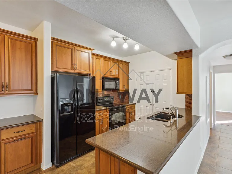 10136 E Southern Ave — Photo 8