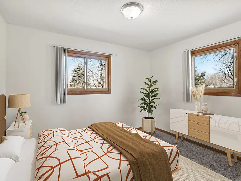 Unity View Apartments - 476 75th Ave NE — Photo 11