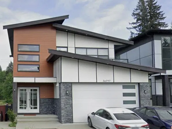 36797 Carl Creek Cres, Abbotsford, BC V3G 0H4