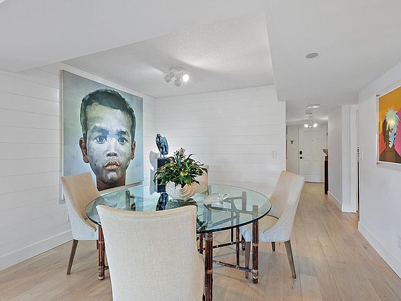 5th image of 326 Oak Harbour Drive