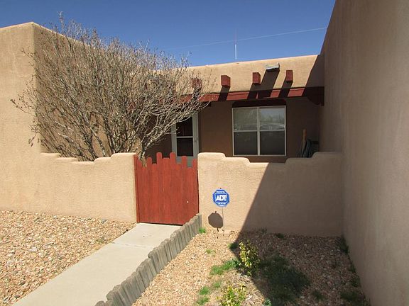 4th image of 205 Calle Leon NW