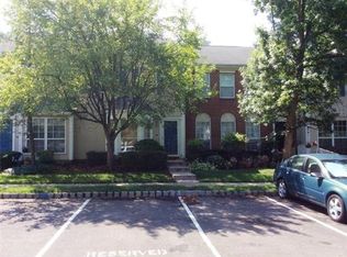 31 De Leone Cir, Franklin Park, NJ 08823