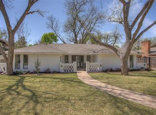 8925 Van Deman Dr, Benbrook, TX 76116