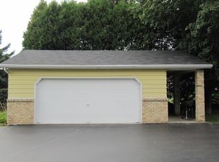 4214 N Valley View Cir, Newton, WI 53063