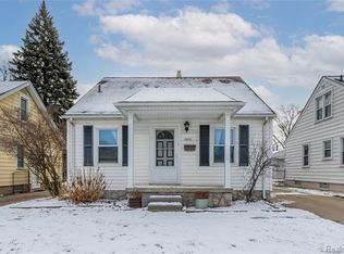 24111 Dartmouth St, Dearborn Heights, MI 48125