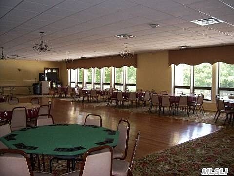3rd image of 861 Skyline Dr