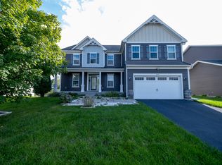 5908 158th St W, Apple Valley, MN 55124