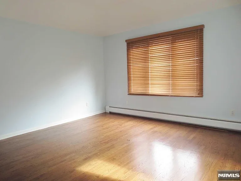 456A Glen Ave #A — Photo 4