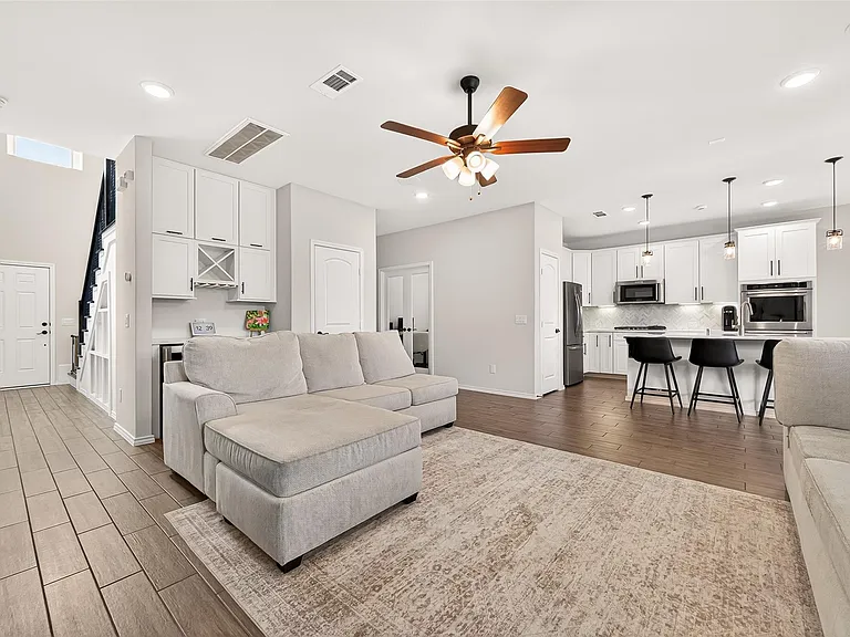 5134 Aedan Oak St — Photo 11