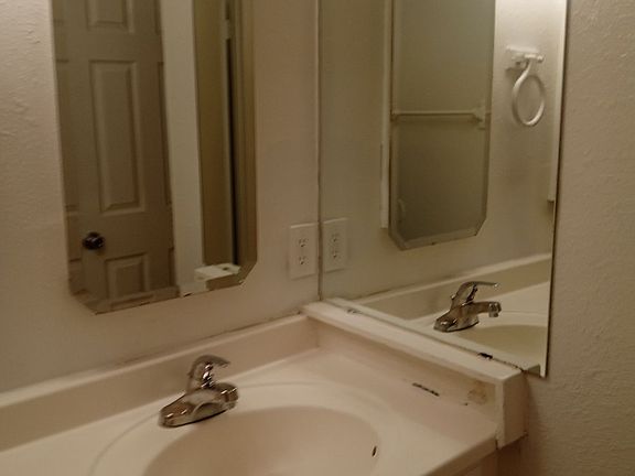 2nd image of 5122 N 22nd Ave APT 13