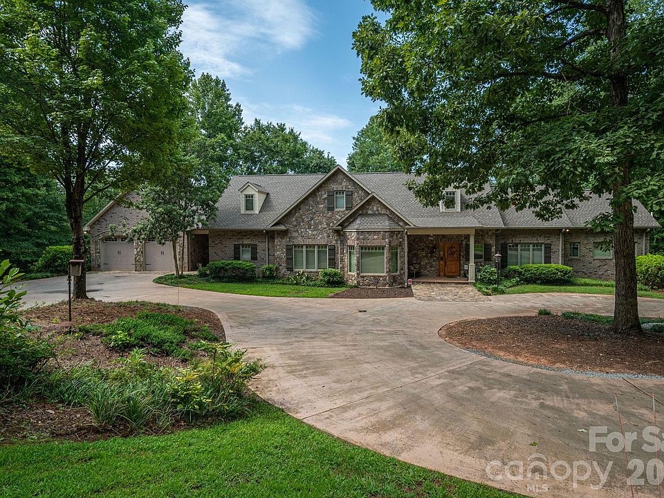 1st image of 237 Conifer Way