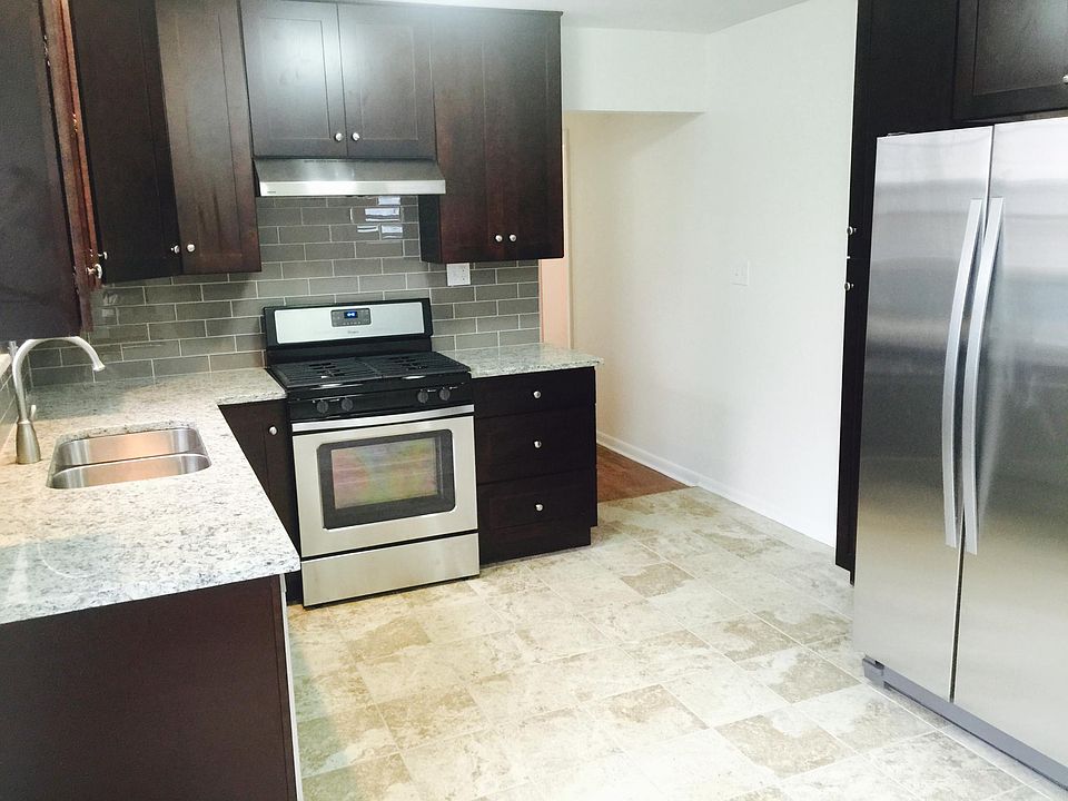 1st image of 722 Mulford St APT 2