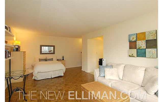 Sold by Douglas Elliman | media 8