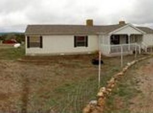 20 Glory Rd, Tijeras, NM 87059
