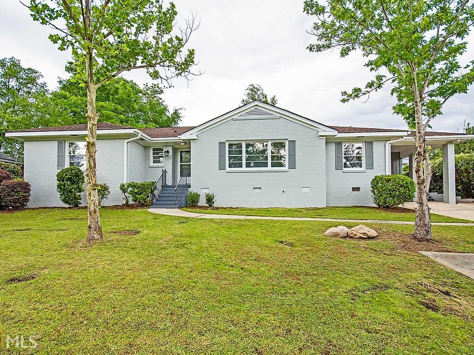 2nd image of 311 Lakeside Dr