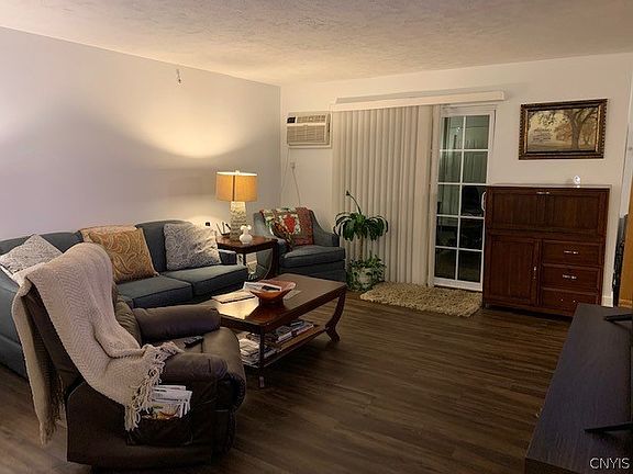 2nd image of 1208 Landrush Way #1208