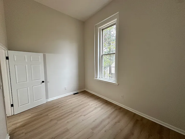 97 South Ave #8 — Photo 16