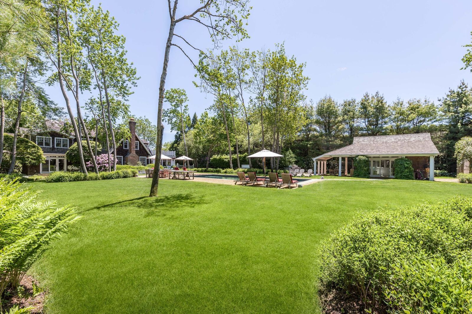 52 Old Barn Ln, Sagaponack, NY 11962 Out East