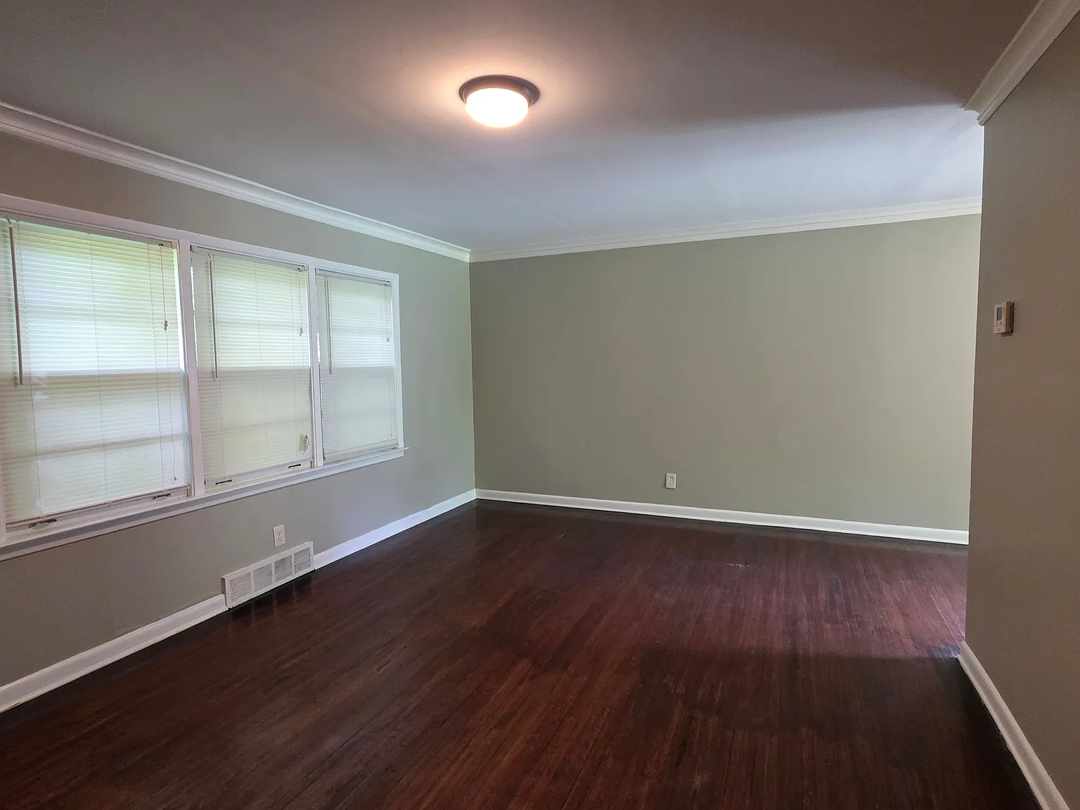 3-Bedroom Home with Bonus Den, Enclosed Porch & Fenced Backyard — Photo 3