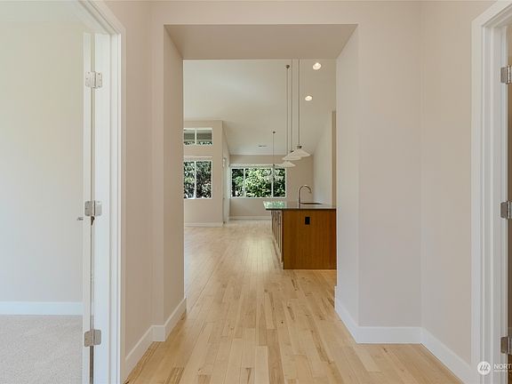 4th image of 758 SE Goldeneye Drive