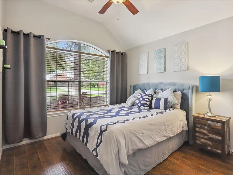 183 N Millport Cir — Photo 18