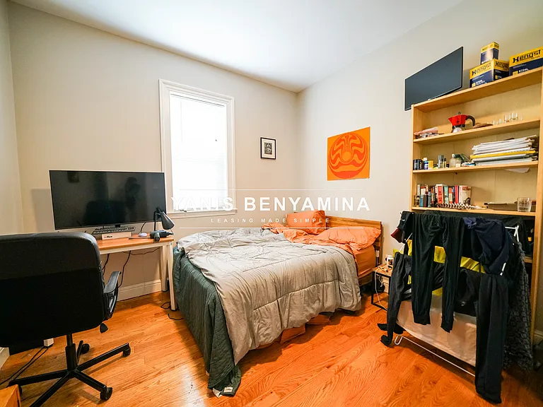 33 Portsmouth St #1 — Photo 6