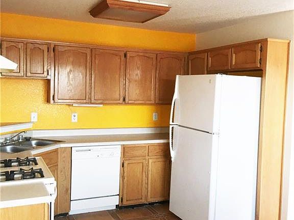 4th image of 12135 Saint Laurence Ave