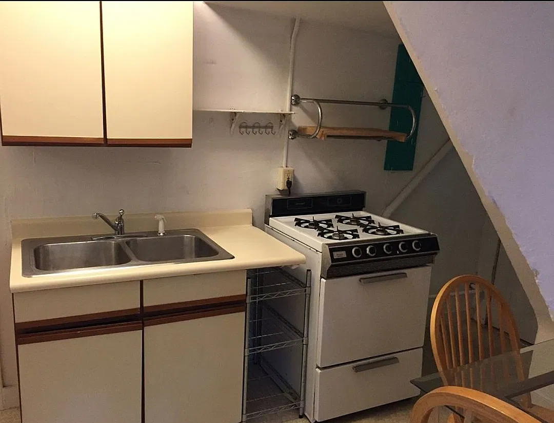 105 Dewitt Pl — Photo 4