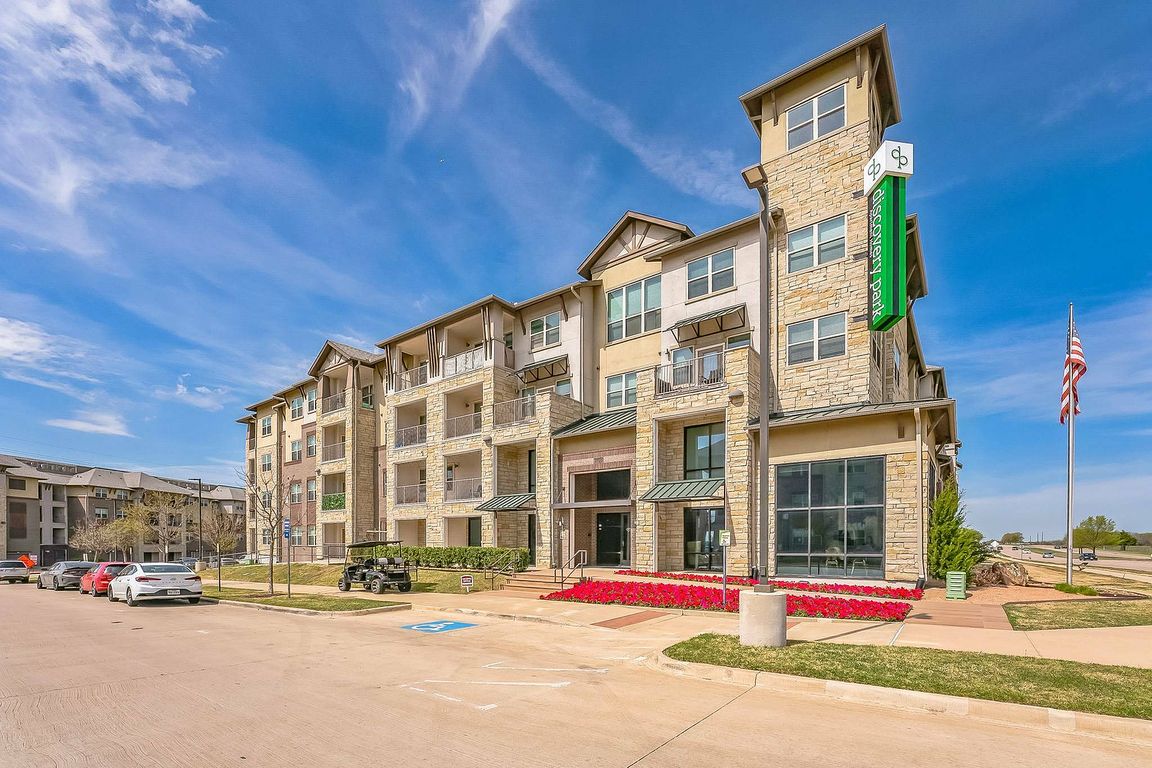 Leasing Office | Discovery Park, Denton TX Homes