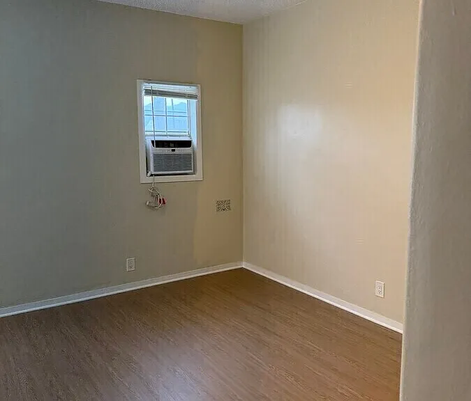 807 W Glenoaks Blvd #801 — Photo 3