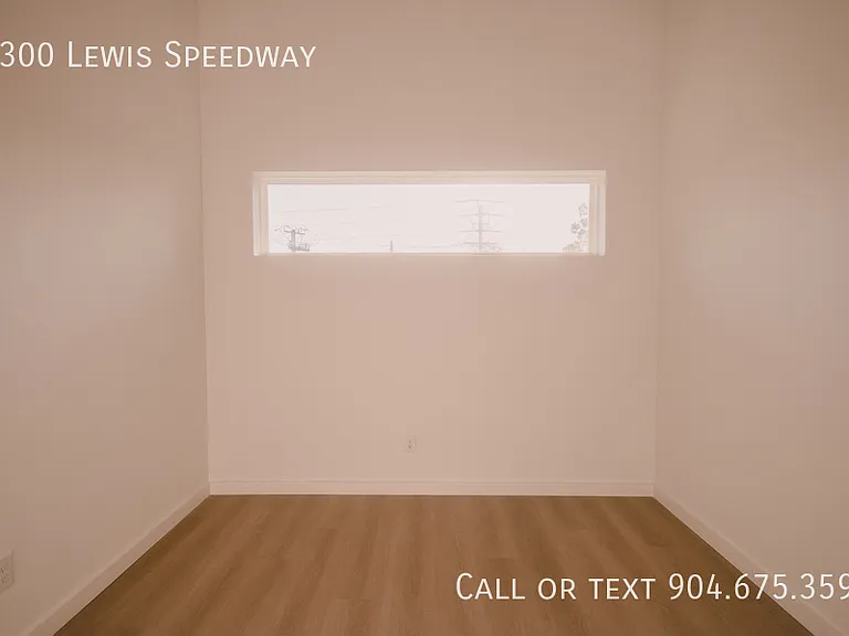 3300 Lewis Speedway St — Photo 17