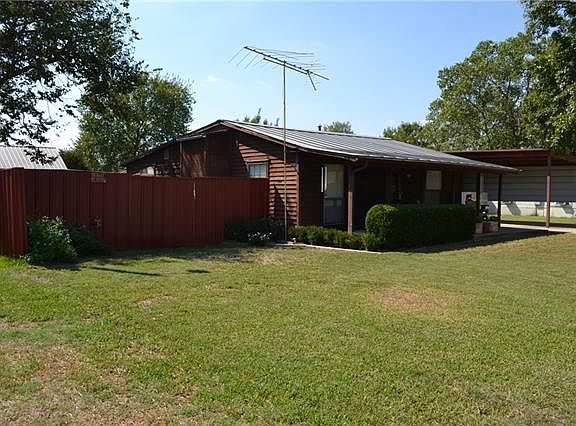 2nd image of 9640 Oakwood Dr