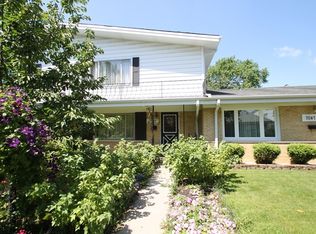 7045 Carol Ave, Niles, IL 60714