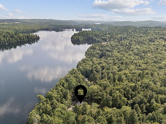 2nd image of 492 Point Drive