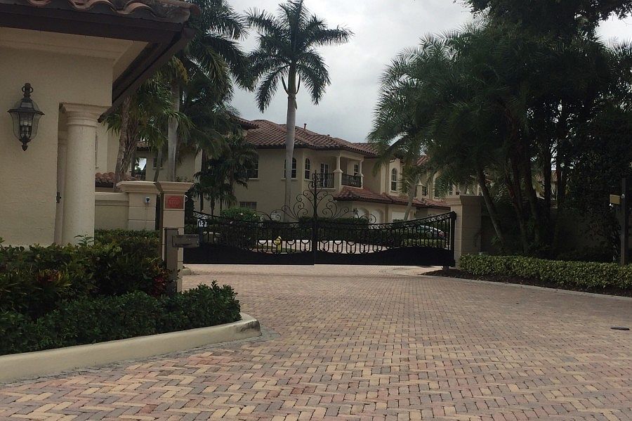 1st image of 61 Marina Gardens Dr