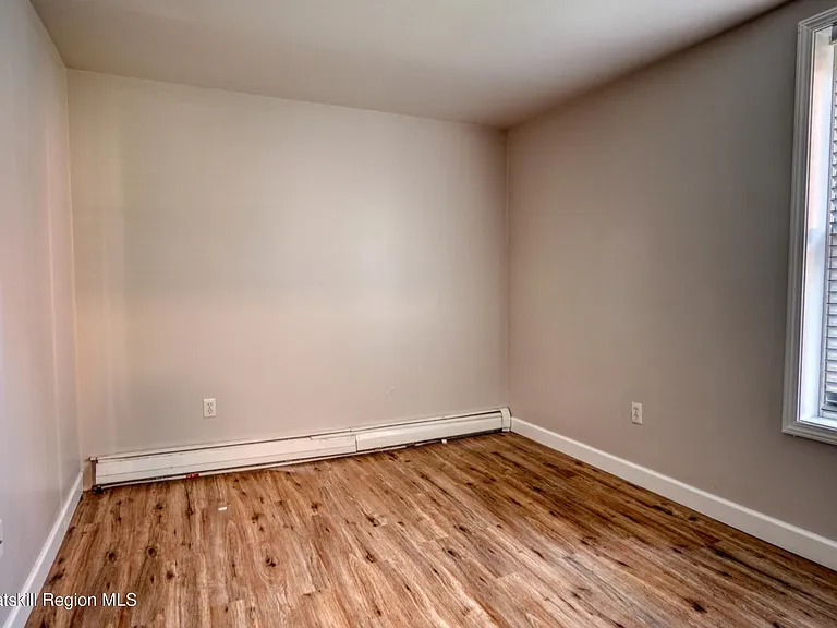 80 Yeoman St #2 — Photo 6