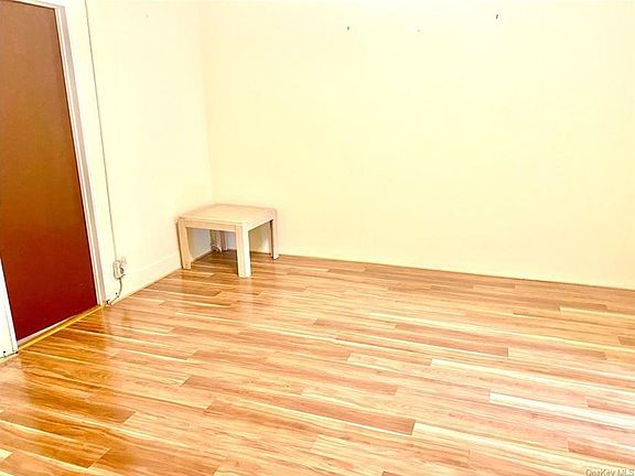 4th image of 35 E Main St #3