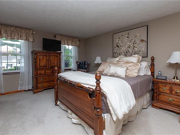 3rd image of 1224 Woodcock Ct