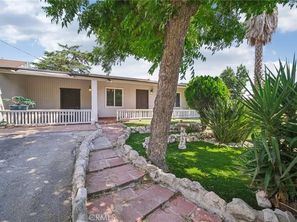 2346 Caldero Ln, Montrose, CA 91020