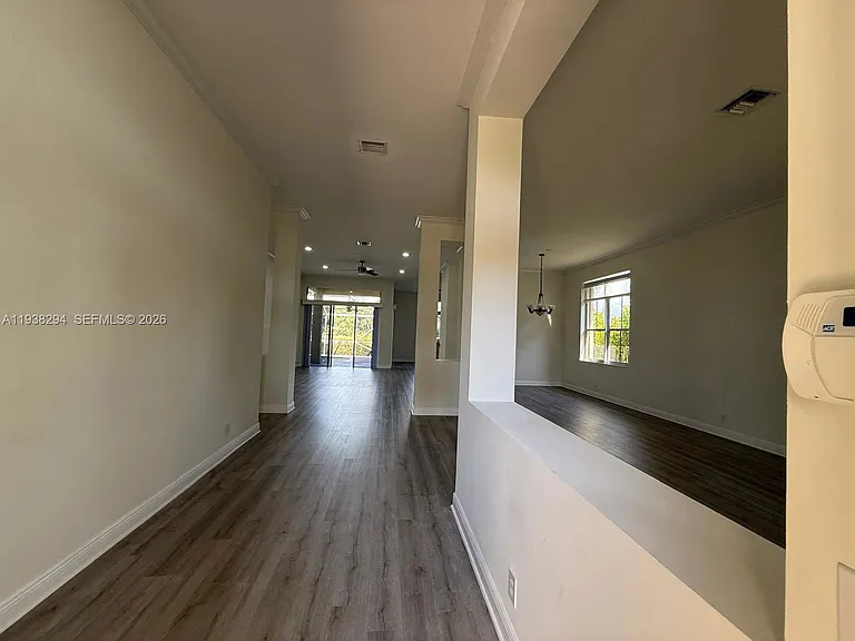 2408 Deer Creek Rd — Photo 3