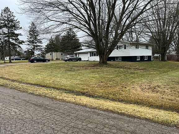 2nd image of 6182 Sugarloaf Dr